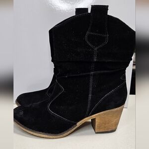 Women's Black Suede Heeled Boots SIZE 7.5